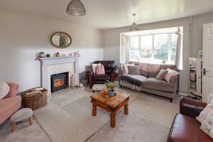 Sitting Room - click for photo gallery